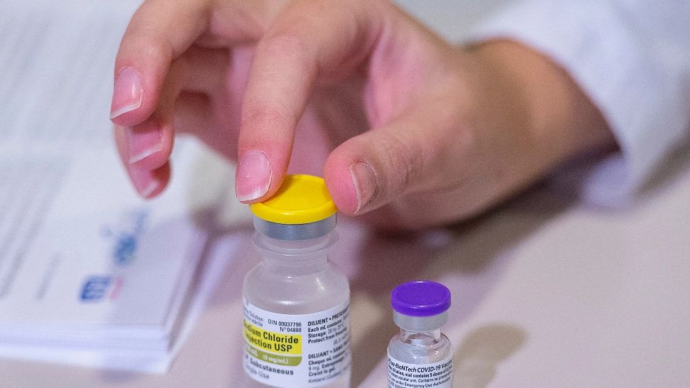 Rusia va testa vaccinul anti-COVID-19 sub formă de spray nazal