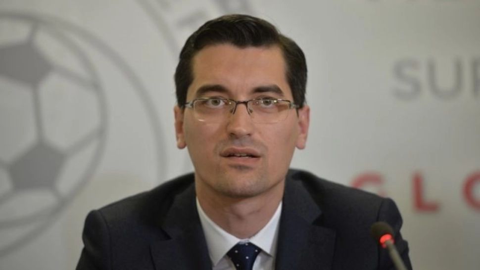 Culisele statului paralel | Federația Română de Fotbal, sub control politic. Milioane de euro de la FRF, împărțite în secret