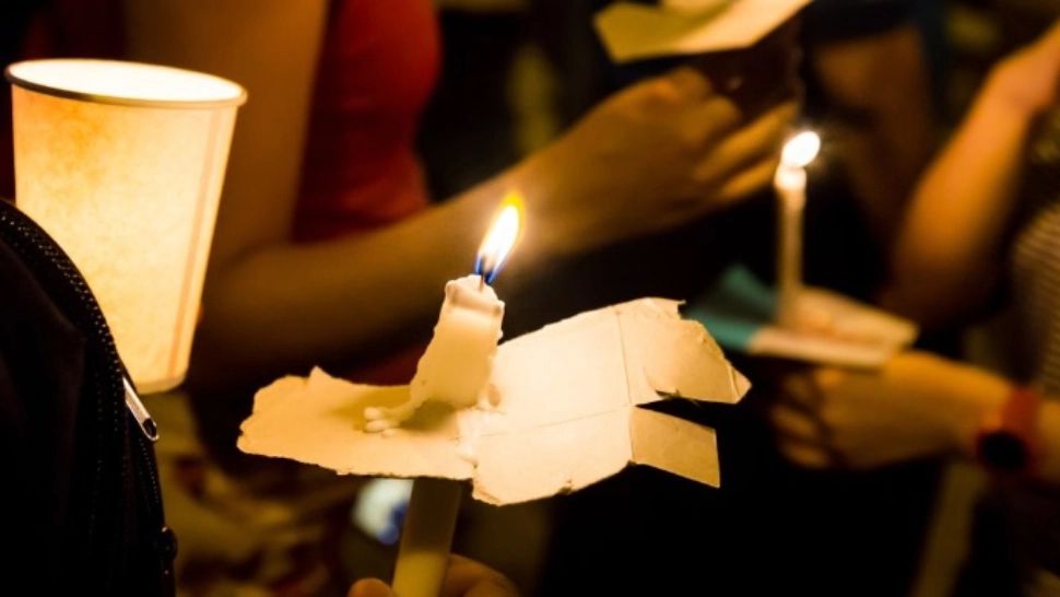 Patriarhia Română va oficia slujbe de pomenire a eroilor din Decembrie 1989