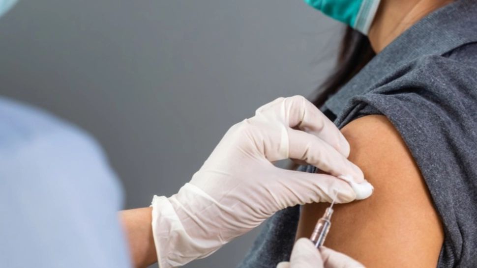 Răsturnare de situație: Numărul de locuri disponibile pentru vaccinarea anti-COVID a DEPĂȘIT numărul persoanelor înscrise pe listele de așteptare