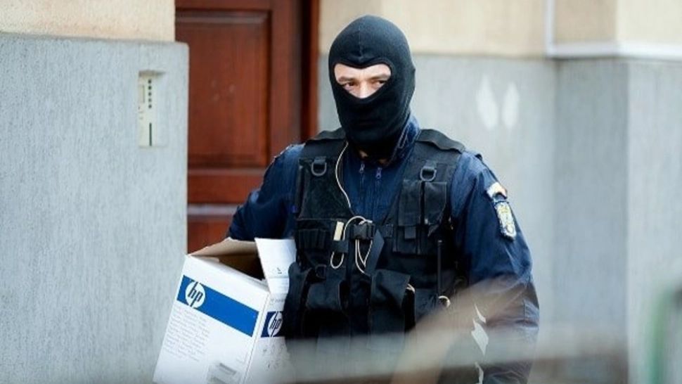 Certificate de handicap FALSE. Poliţiştii din Olt fac percheziţii la mai multe instituții și cabinete medicale