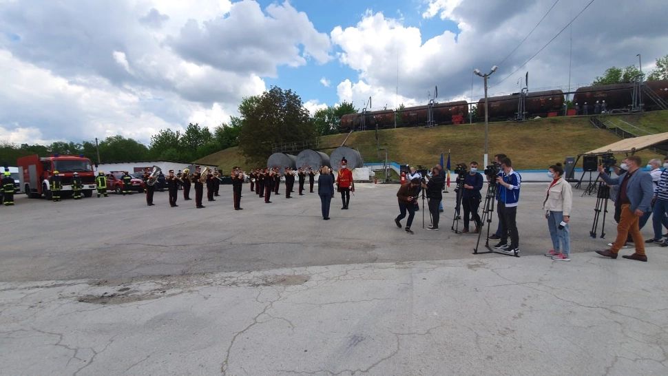 Prima tranșă de motorină oferită de România agricultorilor din Republica Moldova a ajuns la Chișinău. Despre ce cantitate este vorba