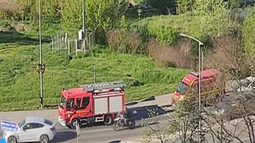 Moarte SUSPECTĂ: Femeie găsită înecată în râul Olt, la Sfântu Gheorghe. Polițiștii cercetează cauzele