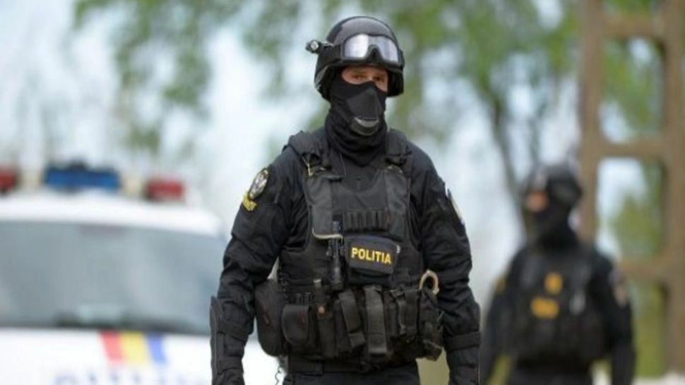 10 persoane duse la audieri, în urma perchezițiilor de la Primăria Bistrița! Ce au descoperit procurorii