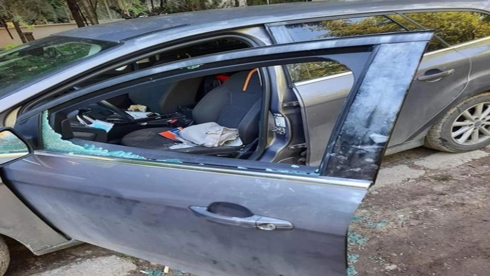 FOTO/ Peste 20 de mașini, VANDALIZATE pe străzi din cartierele gălățene