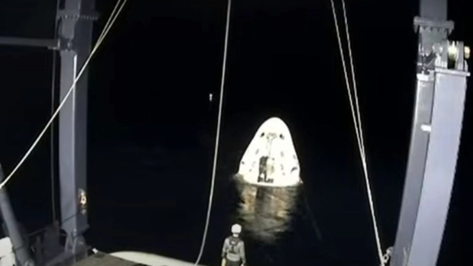 Premieră în 50 de ani la NASA - Capsula Space X a revenit în siguranță pe pământ