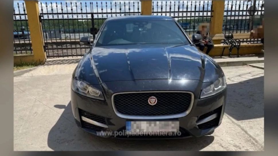 A venit în țară cu un bolid de lux, cu gândul de "a rupe gura târgului", dar a rămas fără mașină pentru că uitat să plătească ratele