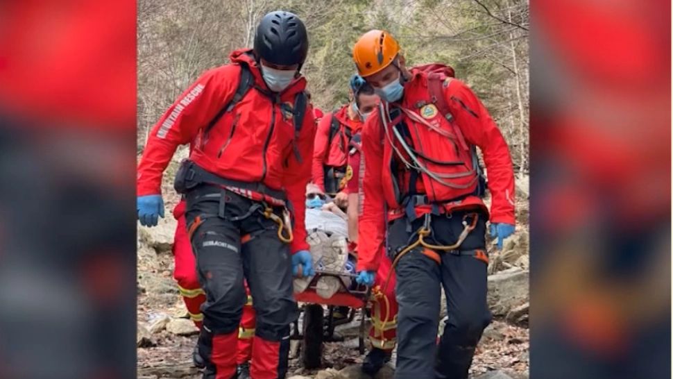 Turist accidentat GRAV, în Munții Făgăraș. Salvamontiștii au intervenit prompt