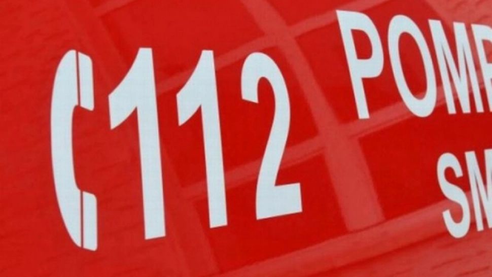 Accident în județul Argeș: Un autoturism a căzut într-o râpă, șoferul GRAV rănit