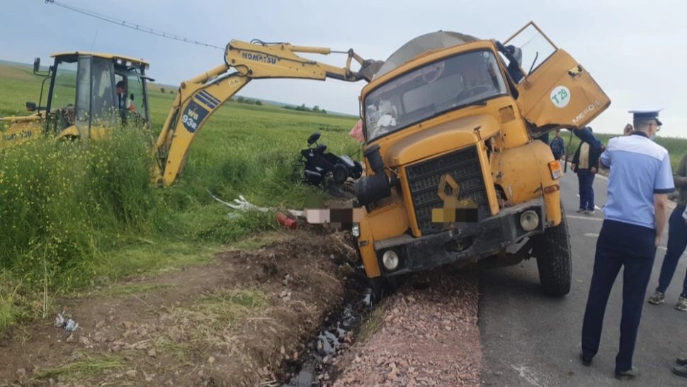 Accident șocant! Un bărbat a murit după ce a fost strivit de o cisternă condusă de un șofer băut
