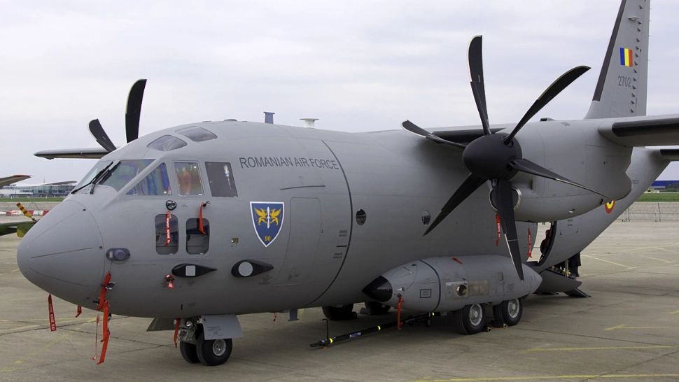Trei pacienți cu arsuri, transportați în Germania cu o aeronavă militară românească