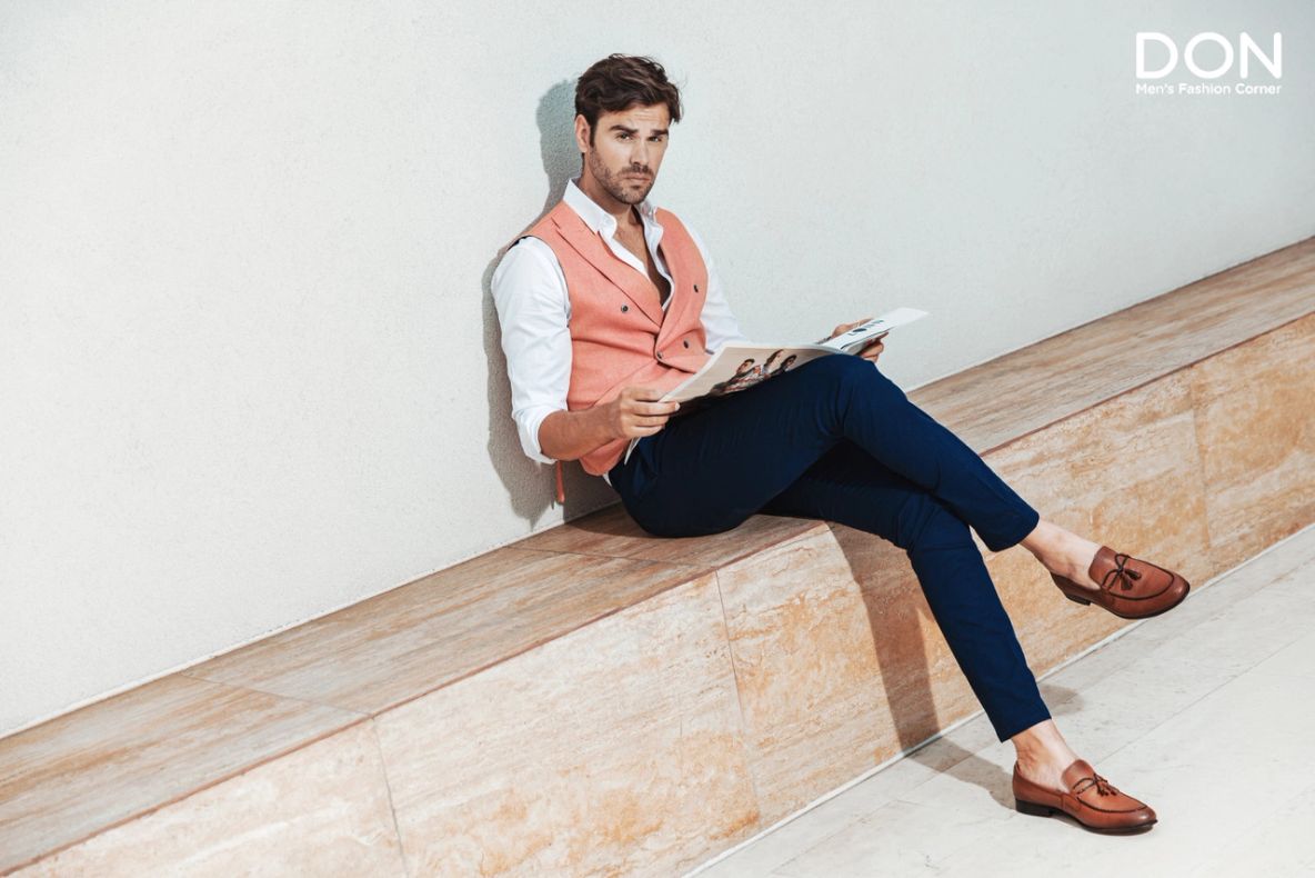 Cum sa asortezi vestele colorate pentru barbati la pantofii potriviti (P)