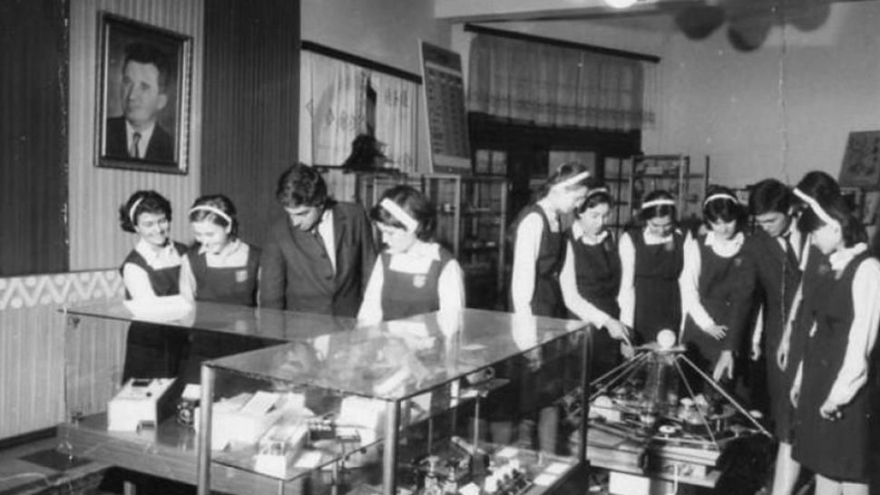 Culisele statului paralel | CNSAS cere judecarea a 43 de foști ofițeri. Pionieri, șoimi ai patriei, deveniți informatori - Mărturia tulburătoare a unui copil racolat de Securitate