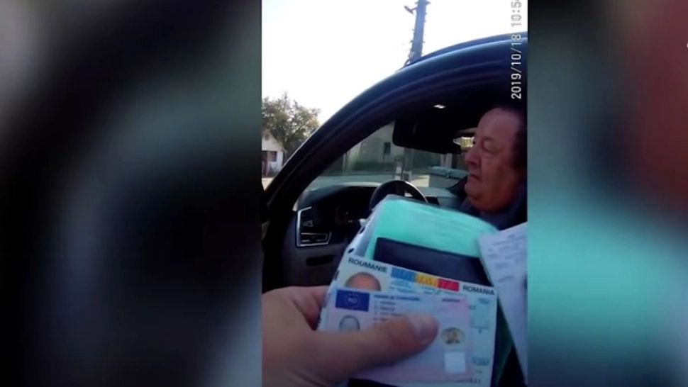VIDEO - Dialog halucinant între un baron local din Gorj și un polițist care l-a oprit în trafic: "Nu mă cunoști?"