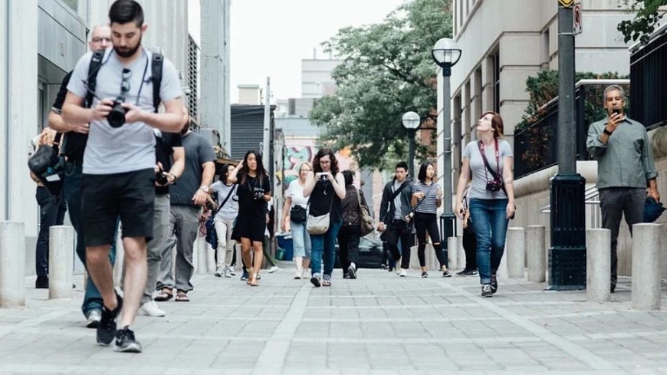 Este OFICIAL: Prima etapă de revenire la normalitate a început - Măsurile de RELAXARE din 15 mai, publicate în Monitorul Oficial