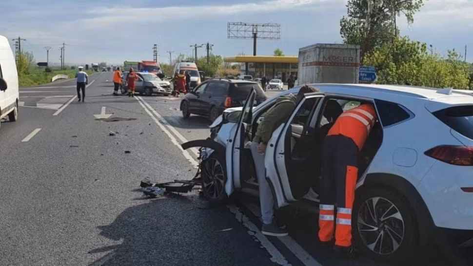 Accident mortal pe o șosea din județul Vrancea. Trafic restricționat pe E85