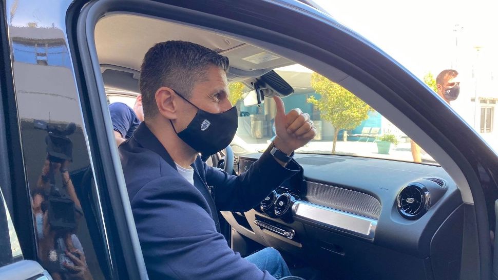 Primele imagini cu Răzvan Lucescu din Grecia! Ce a declarat noul antrenor al lui PAOK