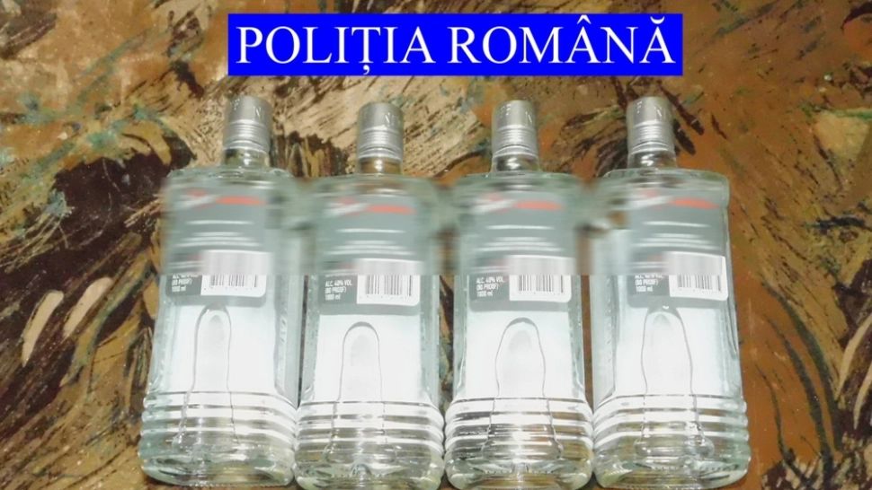 FOTO Mai multe locații folosite de persoane bănuite de contrabandă cu țigări și alcool, perchiziționate. De unde provine marfa
