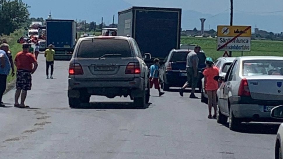 Accident TERIBIL în județul Covasna: Viața a două persoane, curmată într-o clipă. Alți 4 oameni sunt răniți