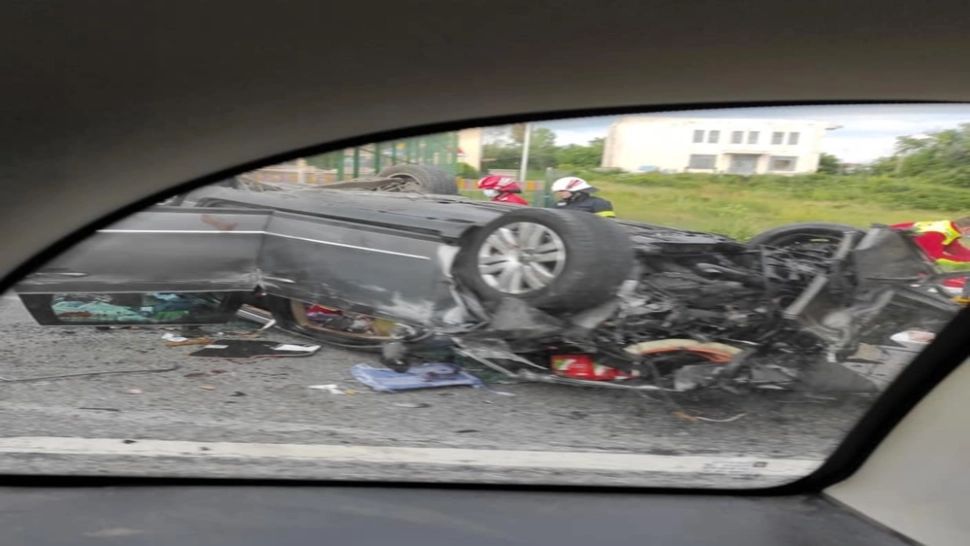VIDEO Accident deosebit de GRAV în judeţul Dolj: Un copil a murit, alte 4 persoane sunt rănite