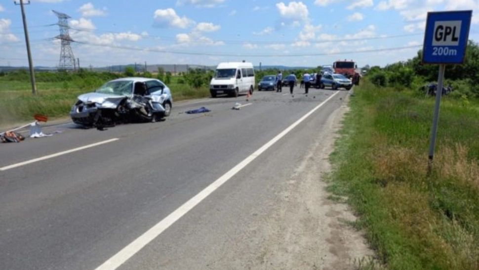 Un bărbat a murit după ce a făcut accident cu o mașină a Jandarmeriei