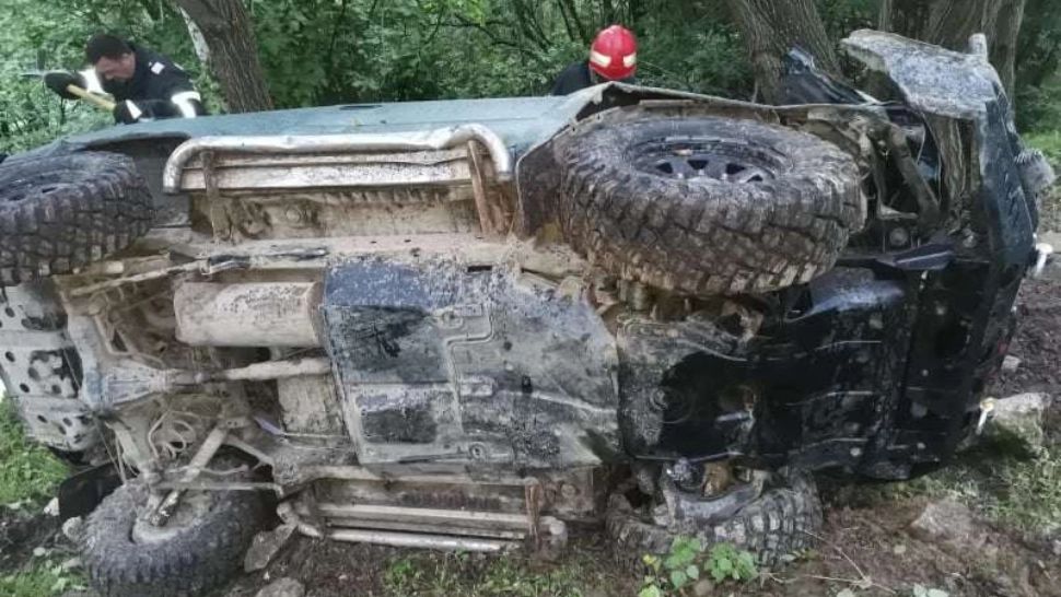 Tragedie în Cluj: Un tânăr de 20 de ani a murit chiar de ziua lui, după ce s-a prăbușit cu mașina 150 de metri