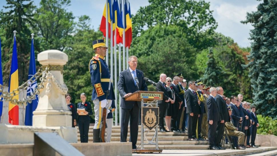 Ziua Eroilor. Candidații la șefia PNL, întâlnire cu Klaus Iohannis - VIDEO