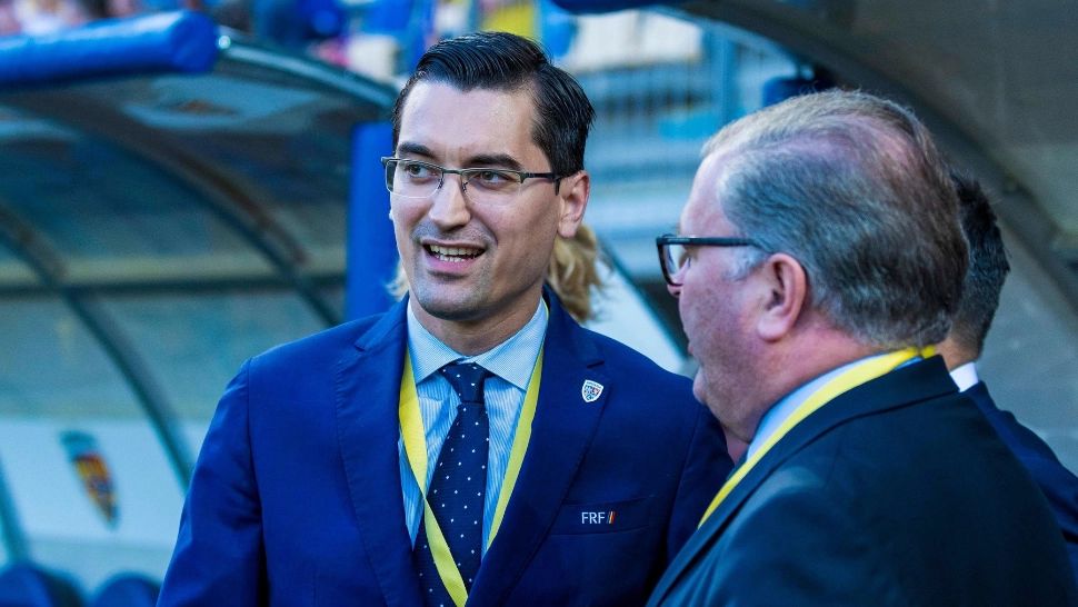 Burleanu, atacat dur de un membru al Generației de Aur: "Ăsta a schimbat ADN-ul fotbalului românesc!"