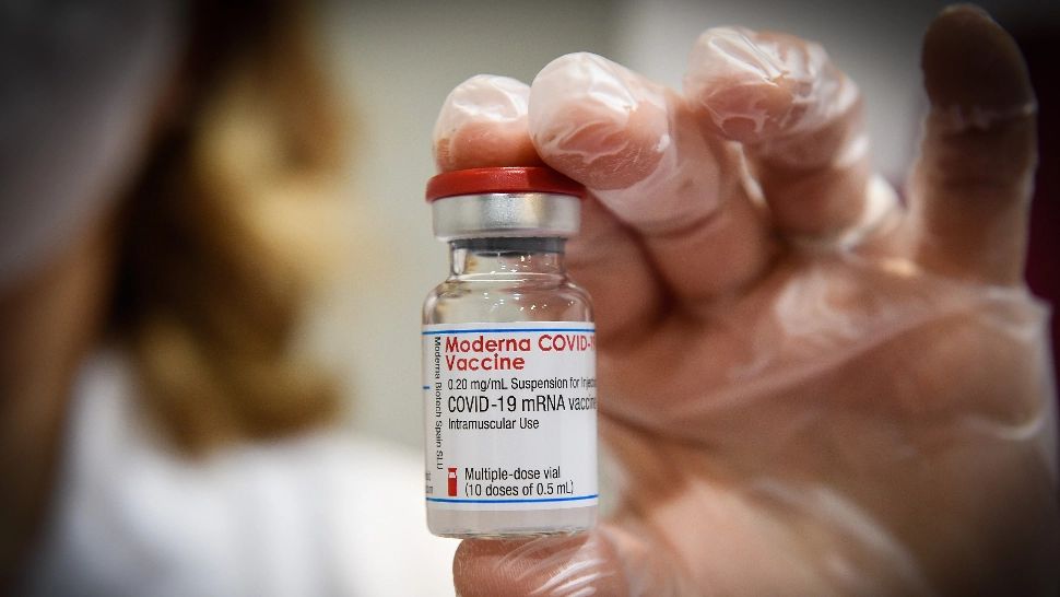 Complicații medicale grave, în cazul adolescenților din SUA vaccinați cu Pfizer și Moderna