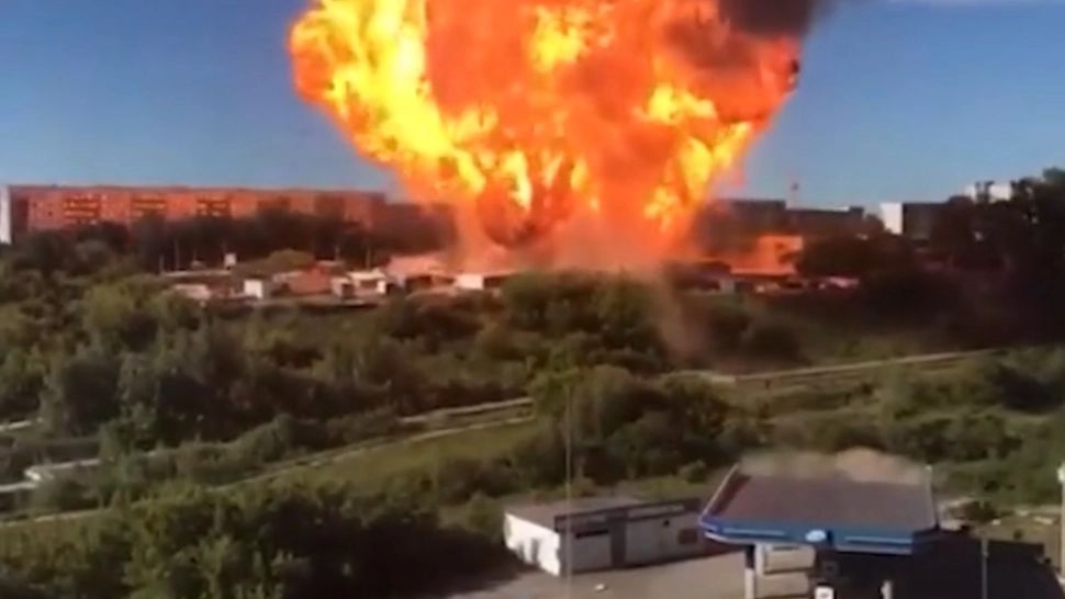 VIDEO Explozie de proporții la o benzinărie din Rusia, zeci de oameni au fost răniți