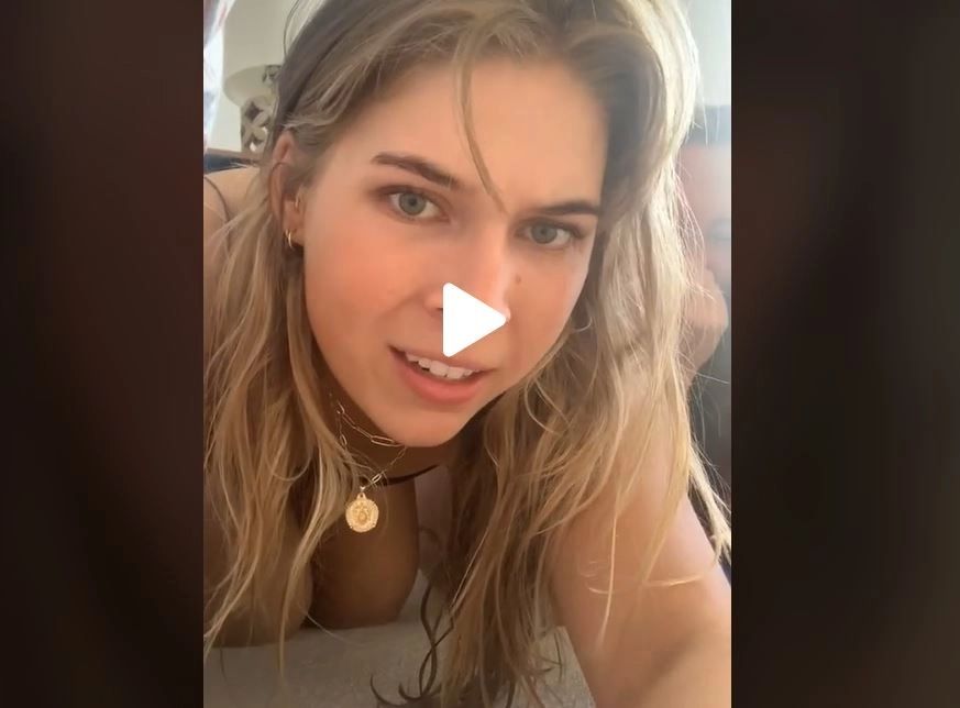 VIDEO – Nu le-a venit să creadă ce văd în imagini – Când s-au uitat mai bine, urmăritorii acestei tinere și-au dat seama că s-au înșelat