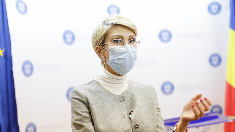 Aproximativ 100.000 de noi locuri de muncă noi au apărut în România de la începutul anului. Raluca Turcan: "Este loc de mai mult"