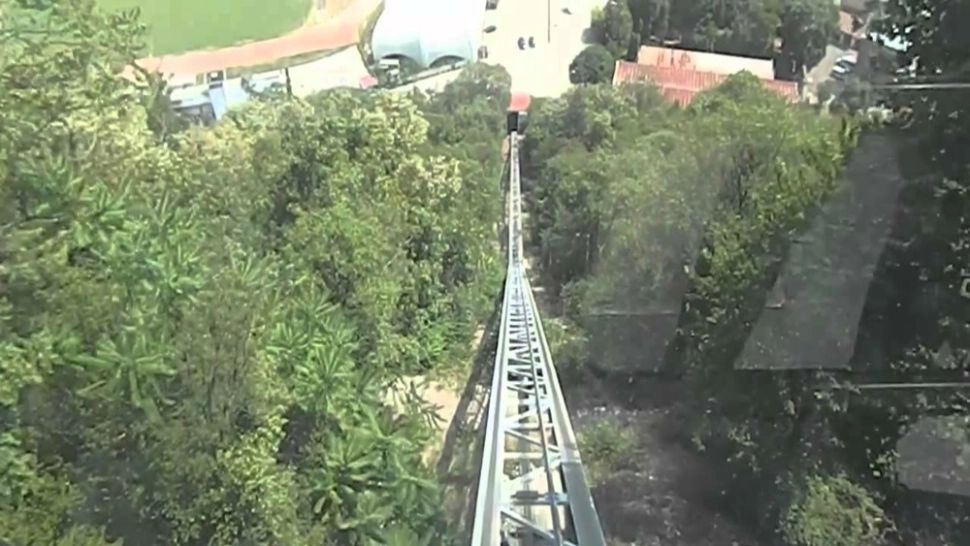 Panică printre turiști, la Cetatea Devei: O persoană a încercat să se SINUCIDĂ! Poliția a intervenit la timp