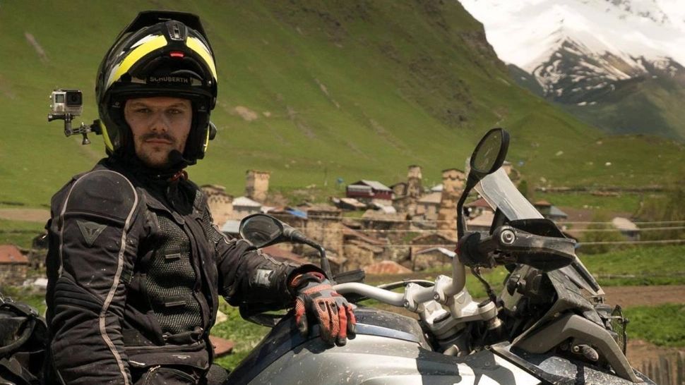 Un cunoscut motociclist-vlogger a MURIT într-un accident: Rula cu 130 de km/h