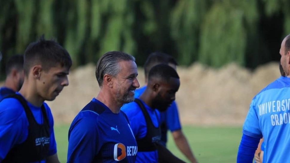 Sfatul primit de Laurenţiu Reghecampf pentru a reuşi la CS U Craiova