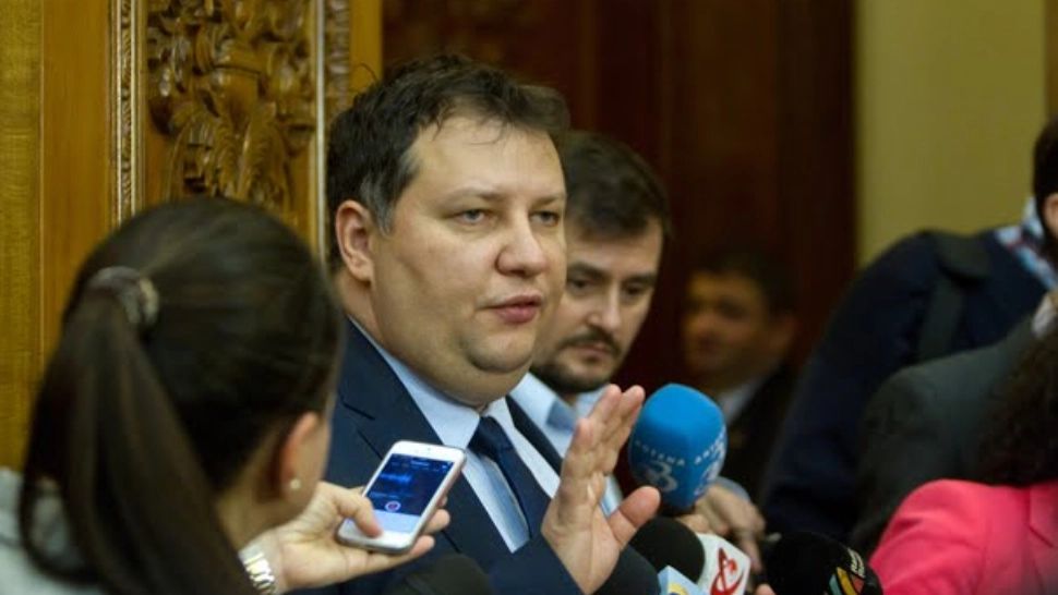 Toma Petcu demontează un fake news. Semnalul de alarmă tras de liberal 