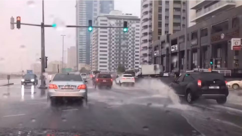 Valul de caniculă, contracarat de ploaie la comandă, într-o țară arabă. Tehnologia INOVATIVĂ, folosită de câțiva ani și de China și SUA