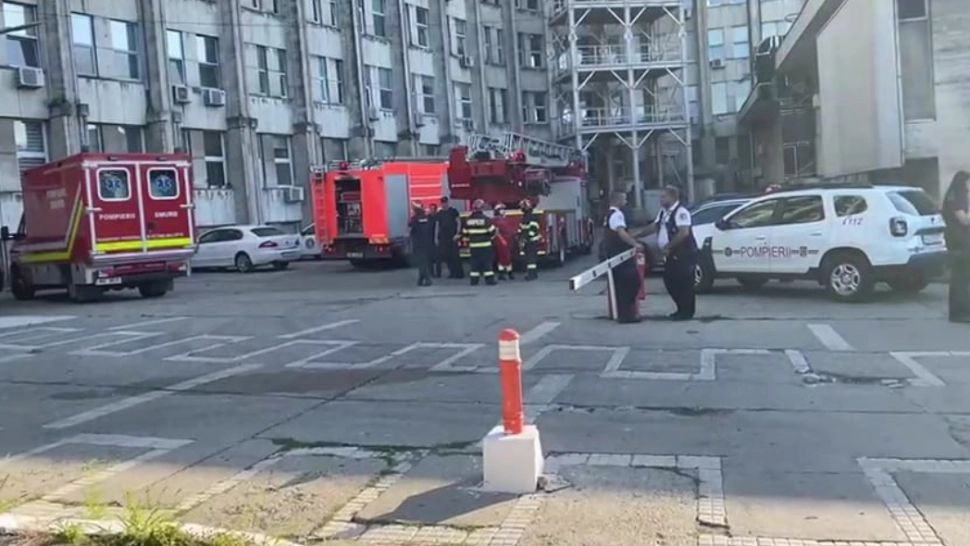 Încă un spital din țară a luat FOC, personalul s-a AUTOEVACUAT. Ce s-a întâmplat cu pacienții