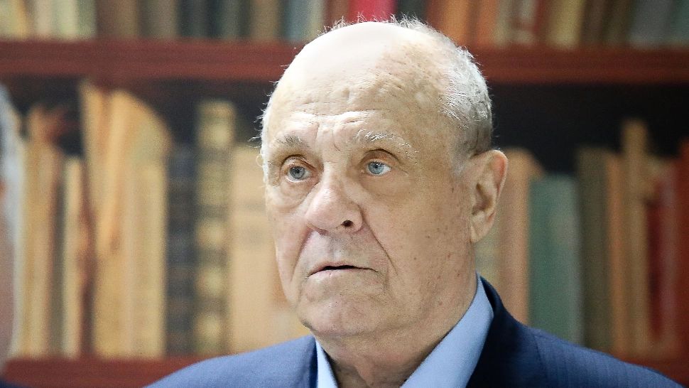 Un cunoscut regizor, recompensat cu Oscarul pentru cel mai bun film străin, a MURIT de covid