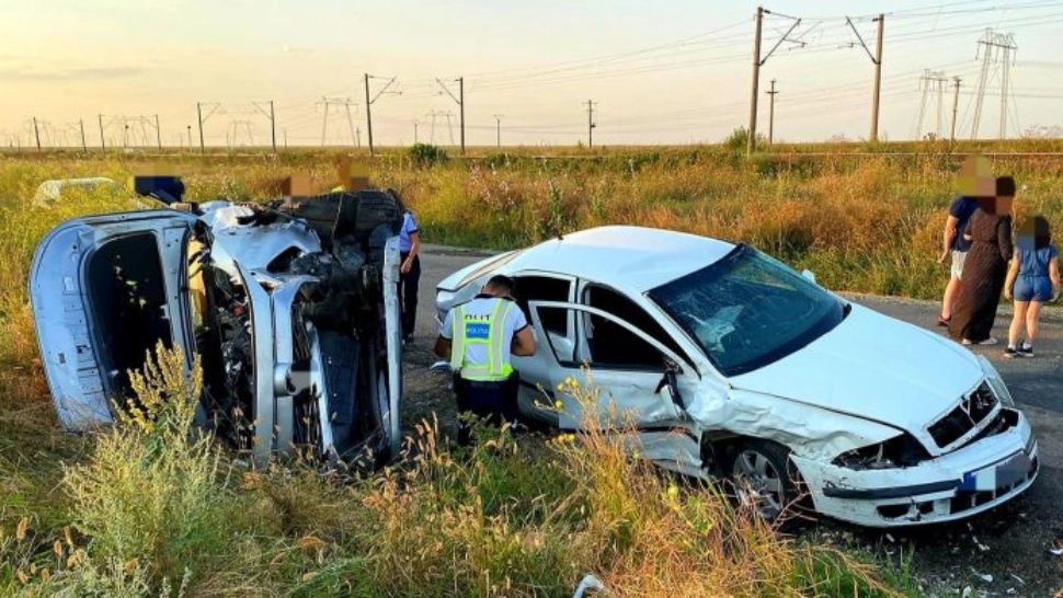 Accident grav, la ieșirea din Fetești: 6 victime, după un impact violent