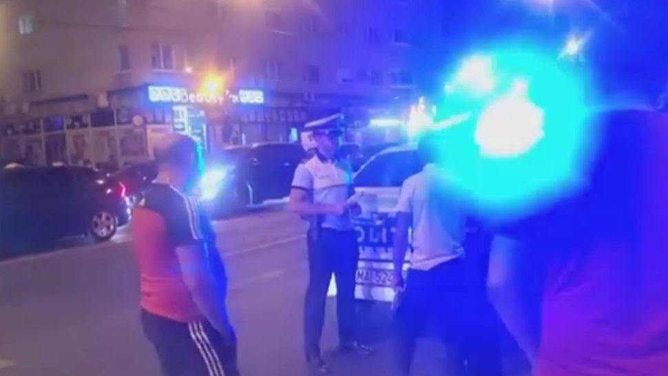 Accident cu mașina de poliție - Trei persoane au fost rănite și au avut nevoie de îngrijiri medicale