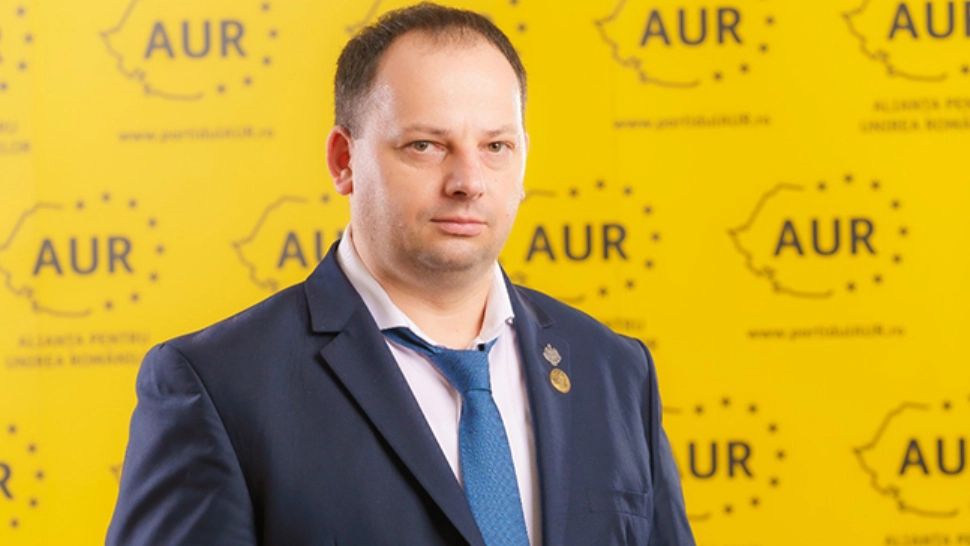 Senator AUR, prins cu plantația de marijuana - Andrei Busuioc, probleme penale înainte de a intra în Parlament