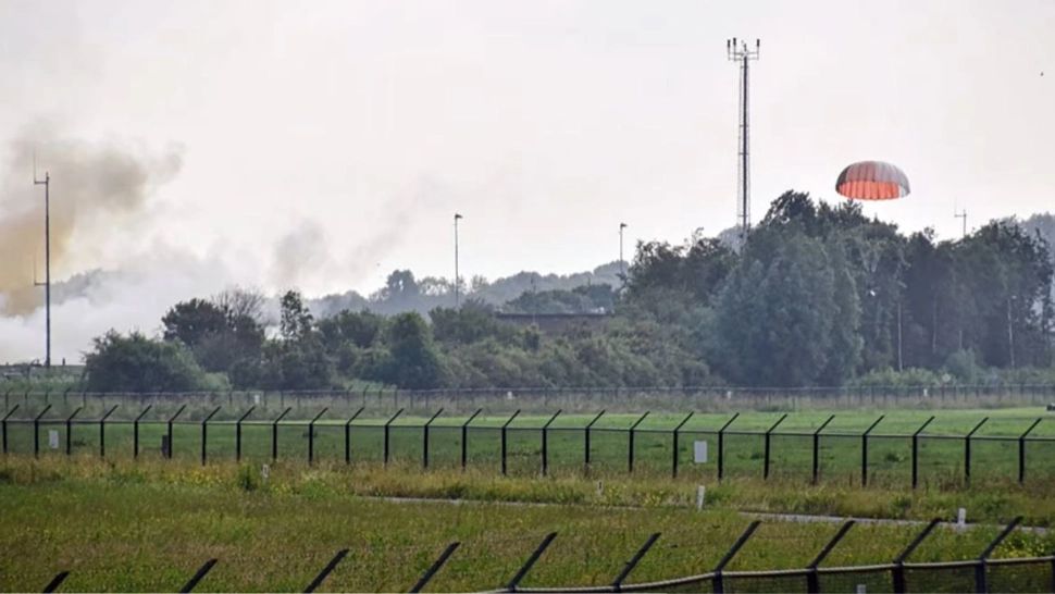 VIDEO | Un avion belgian de vânătoare F-16 s-a lovit de o clădire, la o bază aeriană militară olandeză 