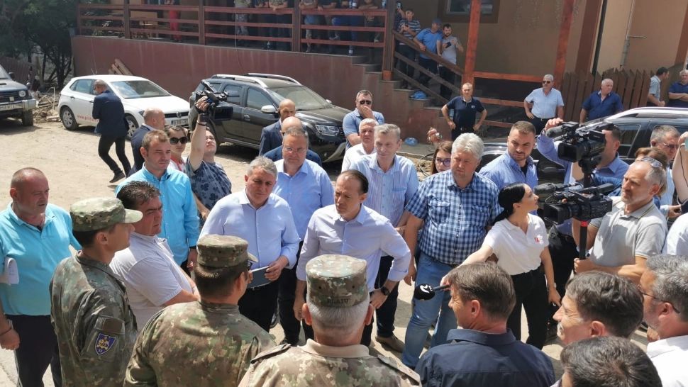 INUNDAȚII Alba | Lucian Bode: Sunt peste 120 de case afectate și aproape 300 de cetățeni evacuați