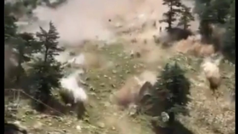 9 MORȚI și zeci de răniți după o cădere masivă de pietre - Tragedie în India