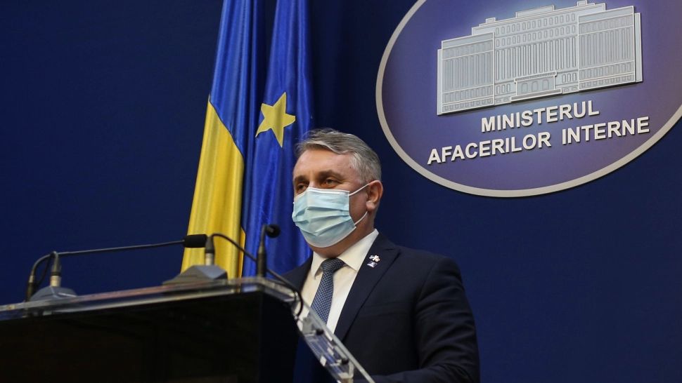 Lucian Bode, REACȚIE după protest: „50 de protestatari au fost AJUTAȚI să intre în curte. Jandarmeria putea interveni mai bine”