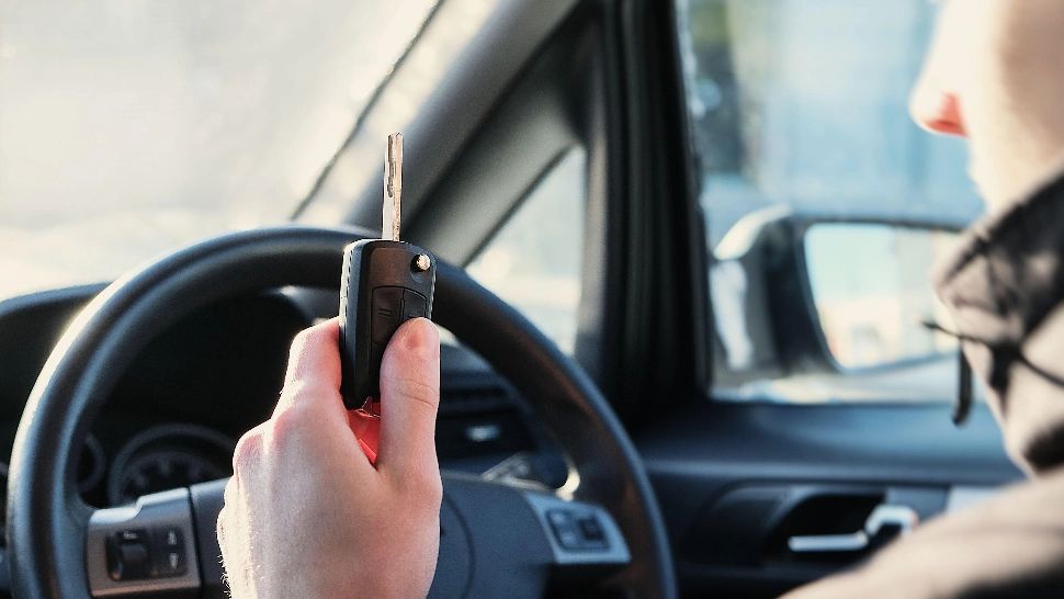 AMENZI URIAȘE pentru români, în Grecia. Cum pot rămâne FĂRĂ MAȘINĂ 