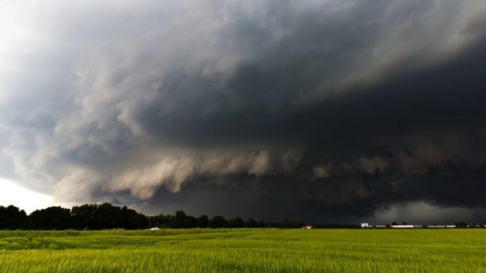 Vijeliile au făcut prăpăd în Prahova. Peste 7.000 de oameni au rămas fără curent electric