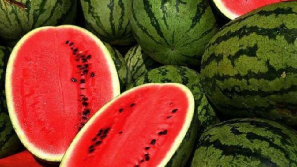 Cum îţi dai seama dacă un pepene este copt. Trucul pe care toată lumea ar trebui să îl ştie