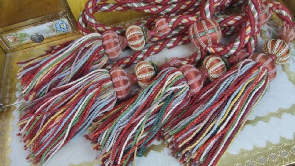 Ce pedeapsă a primit românul care a ucis o bătrână strangulând-o cu șnurul de la draperie. Cazul care a șocat Irlanda